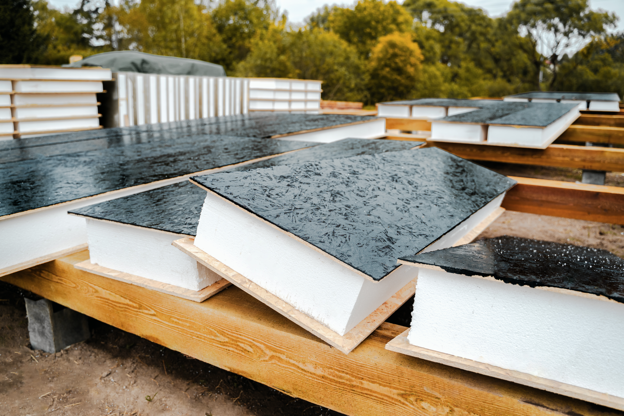 støbeplader på en byggeplads